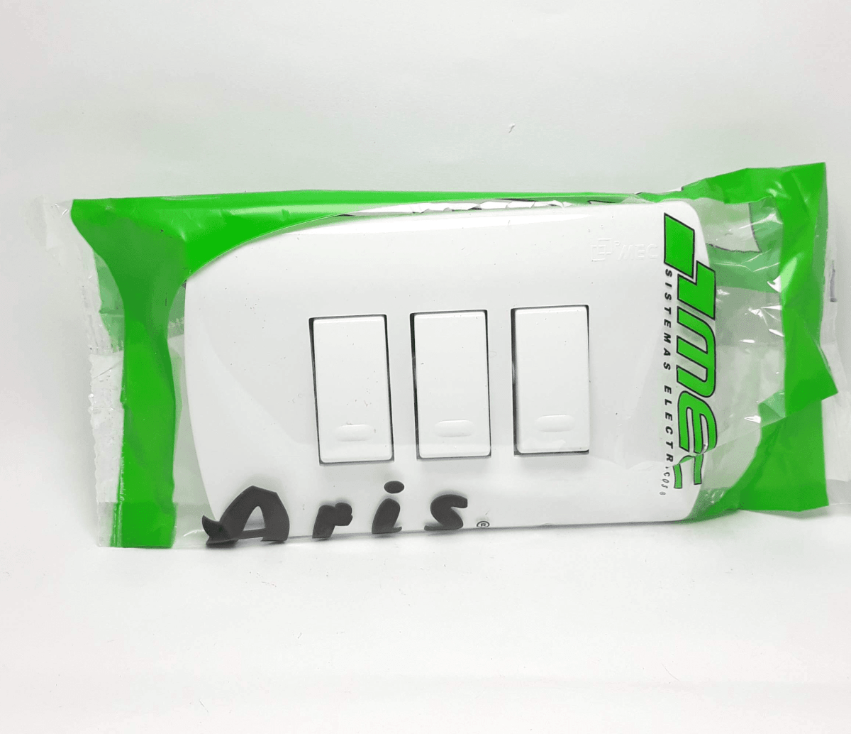 INTERRUPTOR TRIPLE 9/32 BLANCO EMBUTIDO MEC