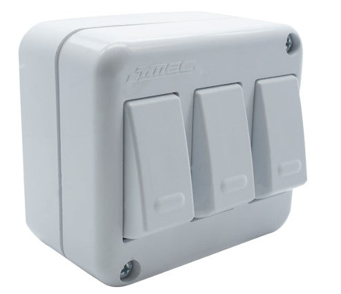 INTERRUPTOR TRIPLE SOBREPUESTO 9/32 10A BLANCO MEC