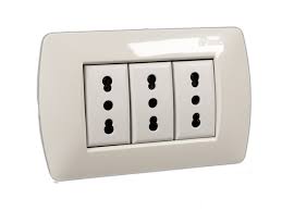 ENCHUFE TRIPLE EMBUTIDO 10/16 AMP BLANCO MEC